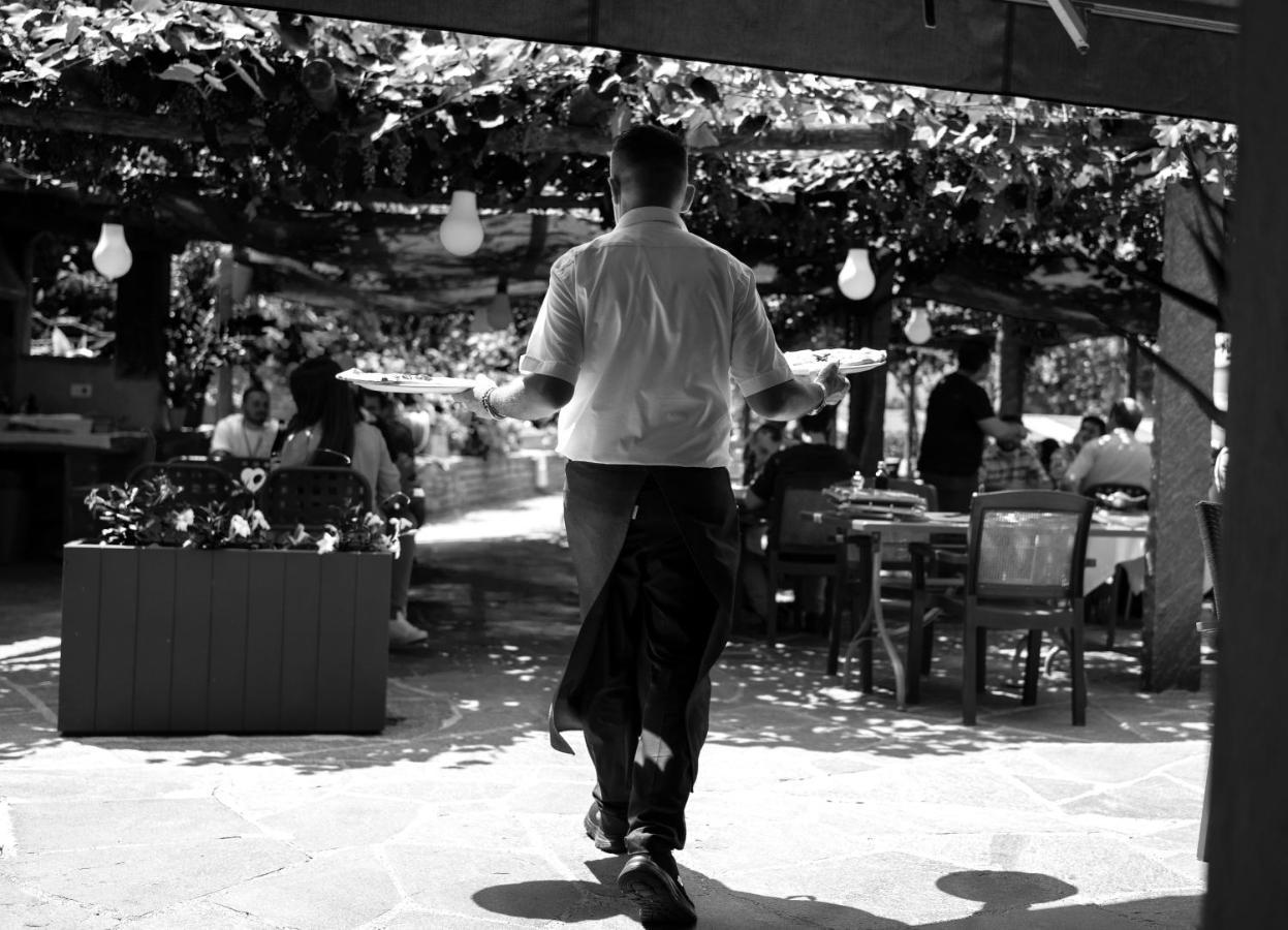Hotel Ristorante Grotto Serta Lamone Exteriér fotografie