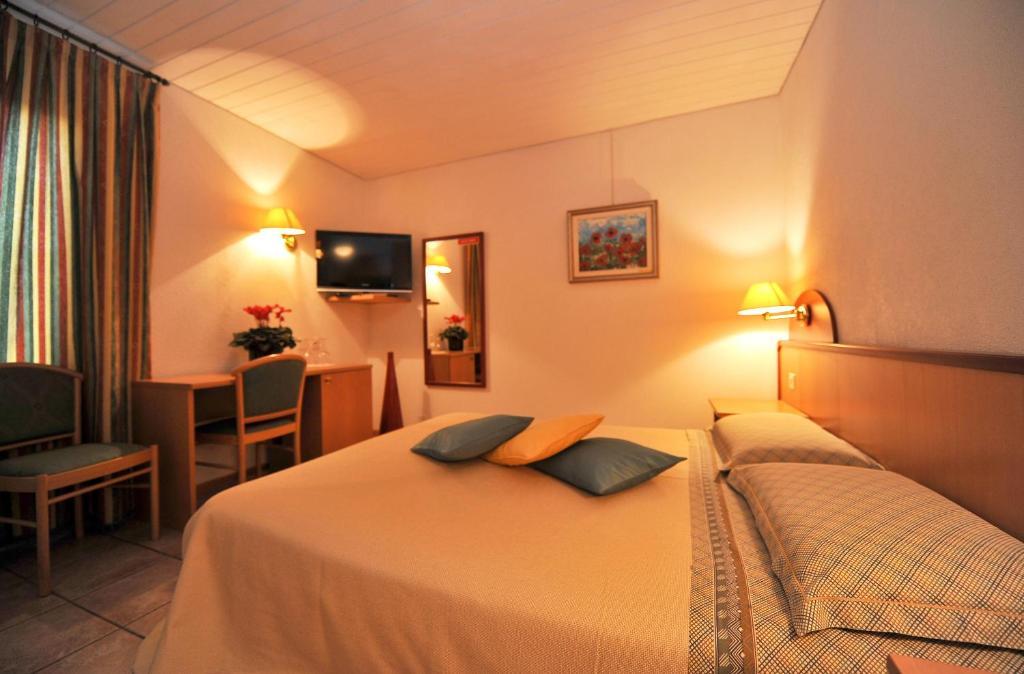 Hotel Ristorante Grotto Serta Lamone Exteriér fotografie
